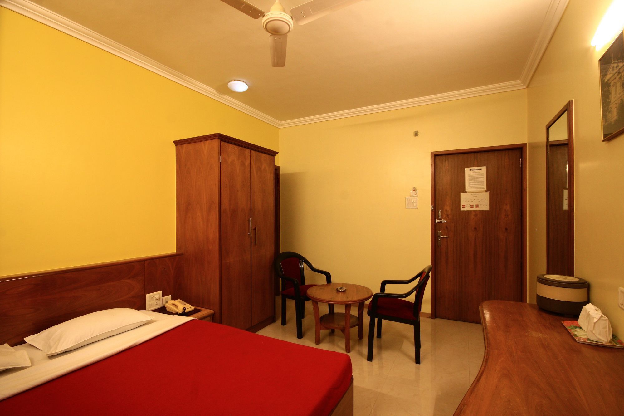 פונה Hotel Deccan Park מראה חיצוני תמונה