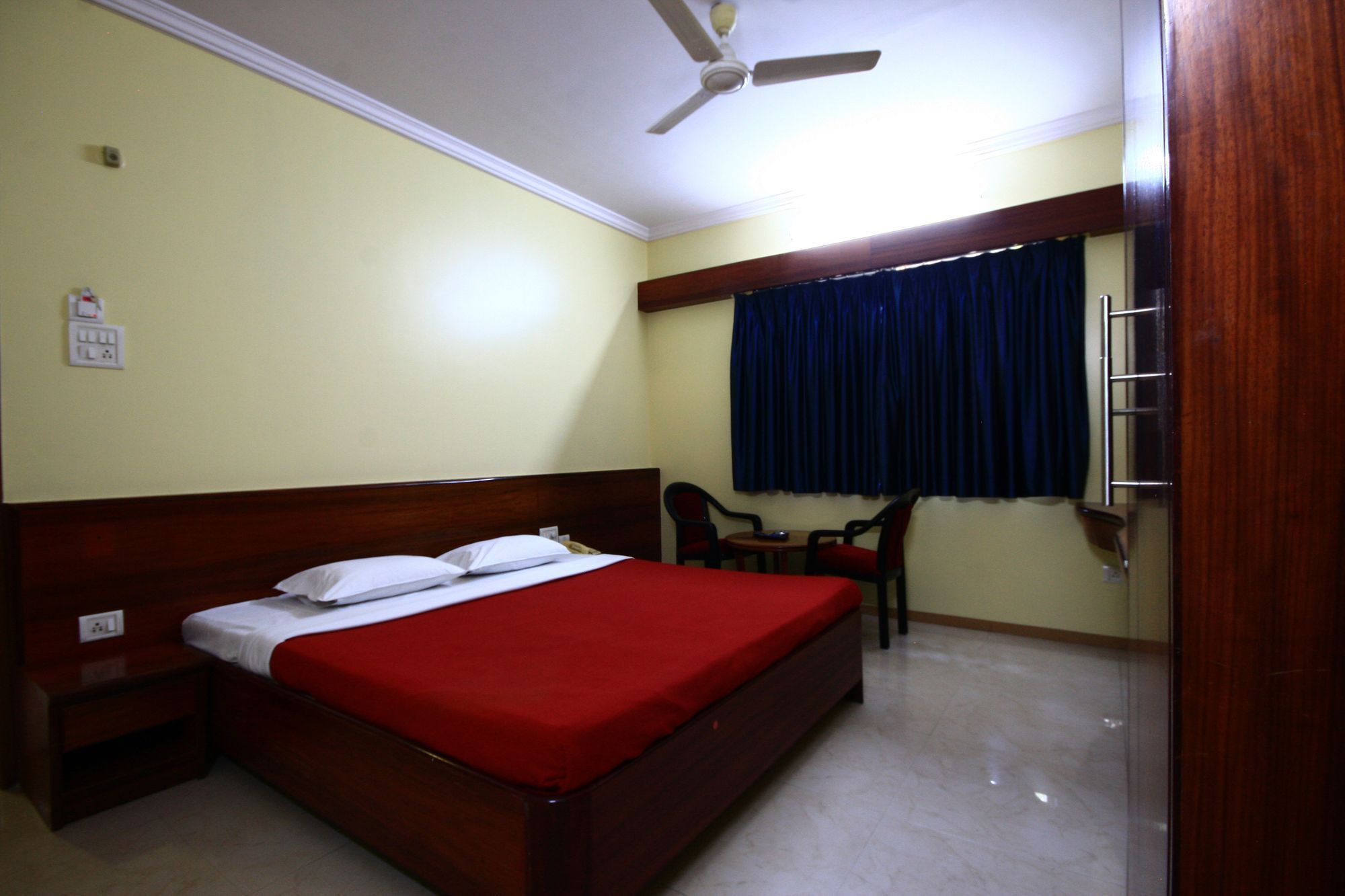 פונה Hotel Deccan Park מראה חיצוני תמונה
